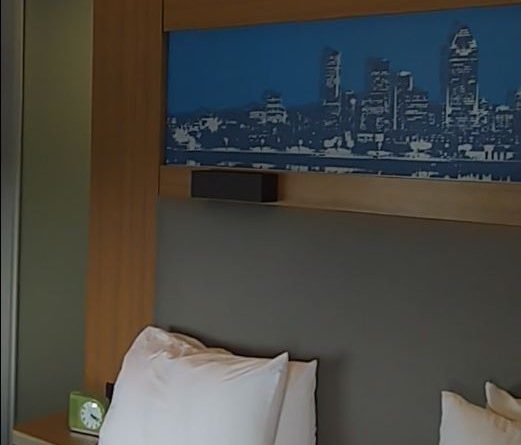 ALoft Montreal Airport