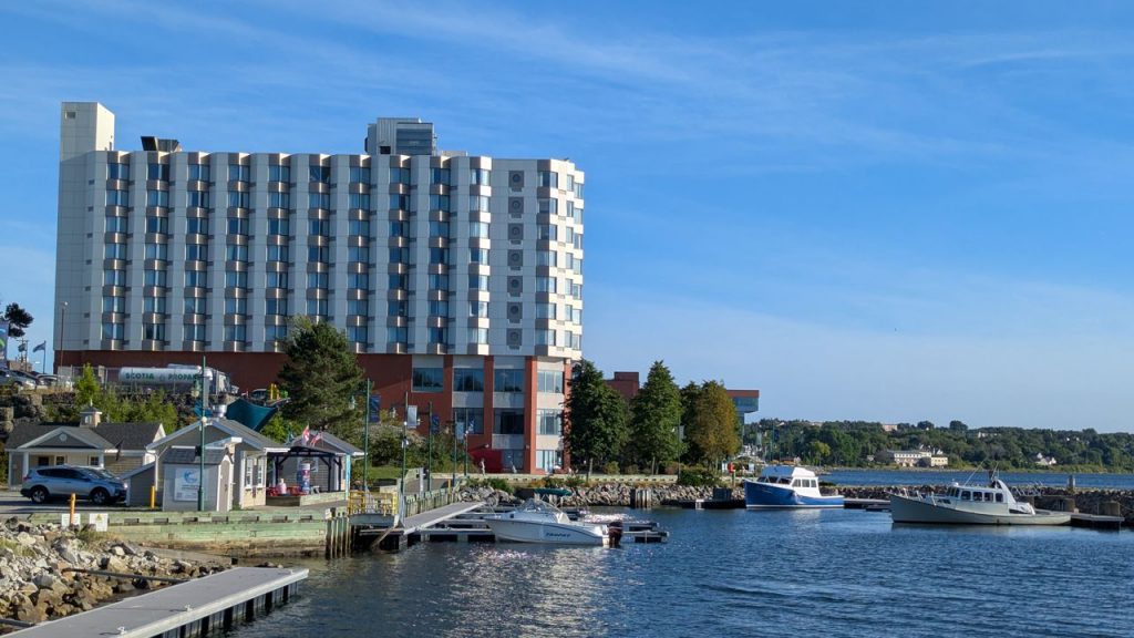 Holiday Inn Sydney Waterfront